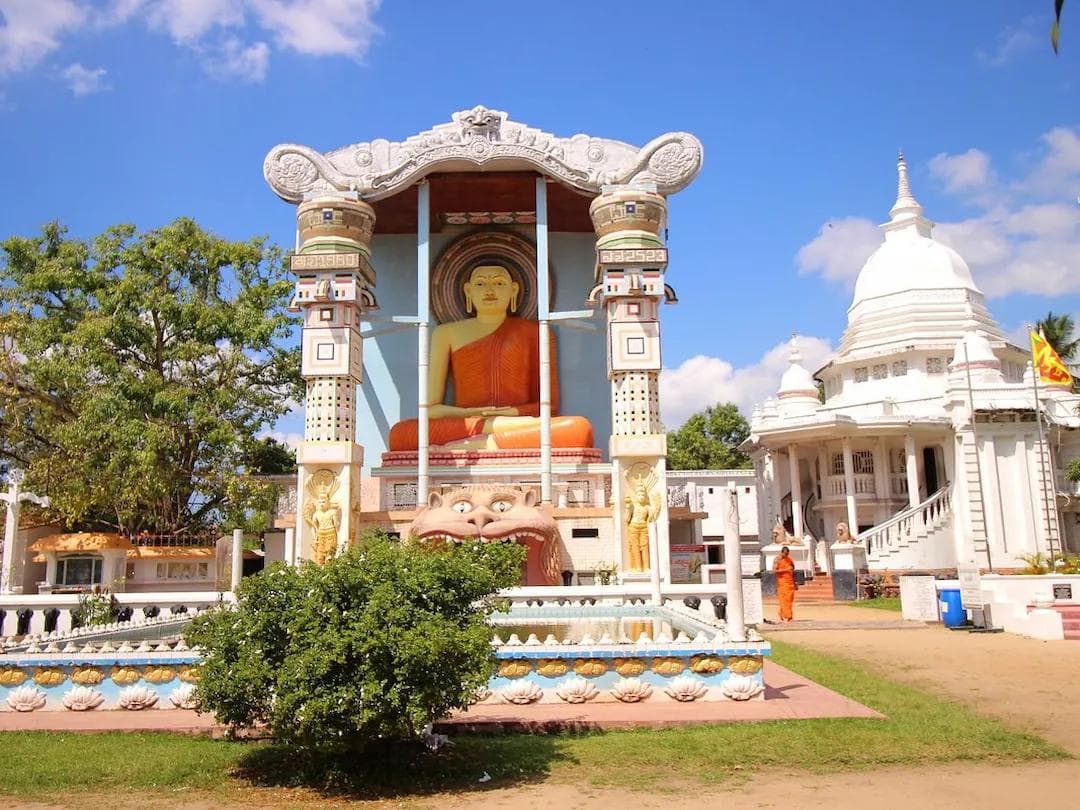 Negombo’s Sacred Dragon: The Angurukaramulla Temple